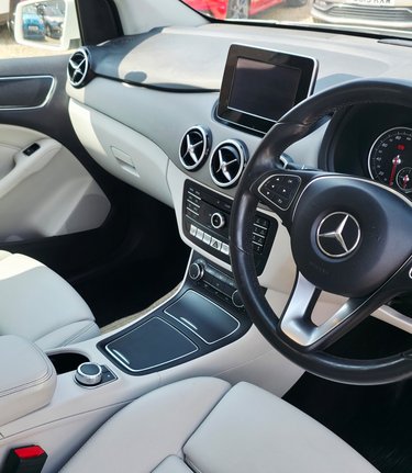 Mercedes-Benz B Class B 200 SE EXECUTIVE.. AUTOMATIC.. STUNNING EXAMPLE.. 1 PREVIOUS KEEPER..  3