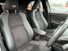 Toyota Yaris Cross 1.5 Yaris Cross GR Sport HEV Auto 5dr 57