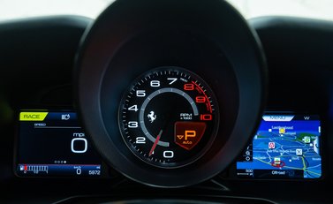 Ferrari F8 Tributo 18