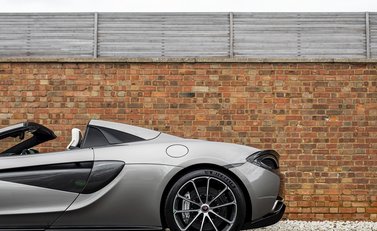 McLaren 570S Spider 28