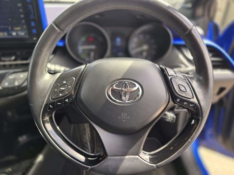 Toyota C-HR 1.8 VVT-h Dynamic SUV 5dr Petrol Hybrid CVT Euro 6 (s/s) (122 ps) 38