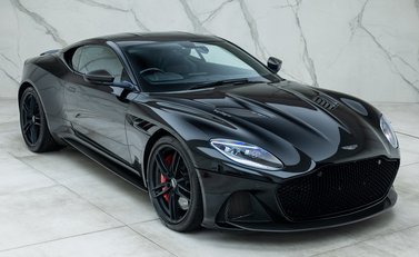Aston Martin DBS Superleggera 8