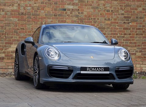 Porsche 911 (991) Turbo 1