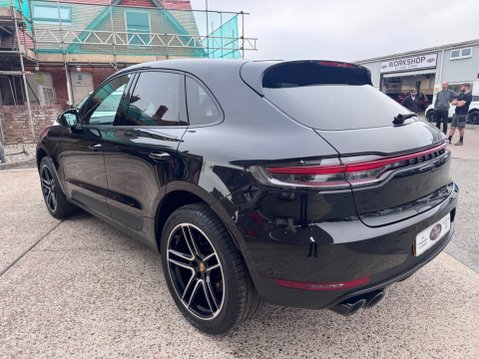 Porsche Macan PDK 7