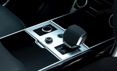 Land Rover Range Rover D350 SE 19