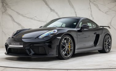 Porsche Cayman GT4 (718) 1