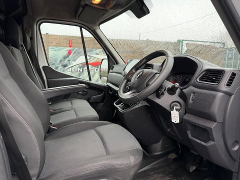 Renault Master 2.3 dCi ENERGY 35 Business Platform Cab FWD LWB Euro 6 (s/s) 2dr 10