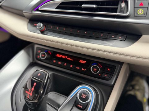 BMW I8 1.5 7.1kWh Coupe 2dr Petrol Plug-in Hybrid Auto 4WD Euro 6 (s/s) (362 ps) 55