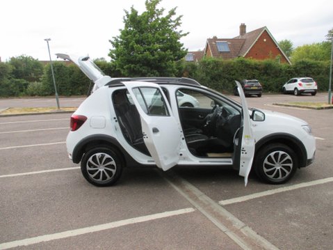 Dacia Sandero Stepway 0.9 TCe Comfort Euro 6 (s/s) 5dr 9