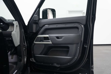 Land Rover Defender 3.0 Defender XS Edition D MHEV A 4WD 5dr 15