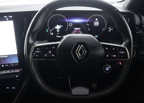 Renault Austral 1.2 Austral Techno Espirit Alpine HEV Auto 5dr 19