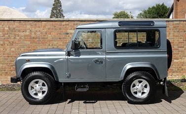 Land Rover 90 County 5
