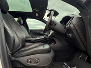 Aston Martin DBX V8 40
