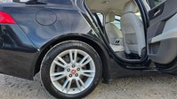 Jaguar XE 2.0d Prestige Auto Euro 6 (s/s) 4dr 39