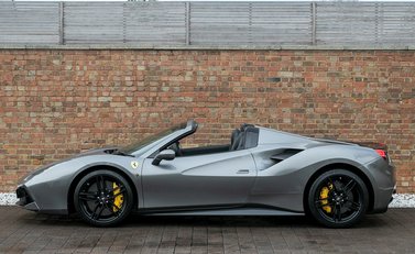 Ferrari 488 Spider 2
