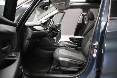 BMW 2 Series 1.5 218i SE Auto 5dr 55