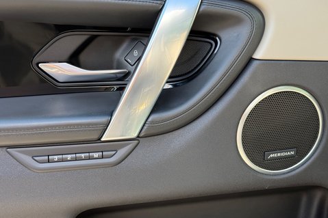 Land Rover Discovery Sport HSE MHEV -PAN ROOF -APPLE CARPLAY -MERIDIAN -ELECTRIC TOWBAR 27