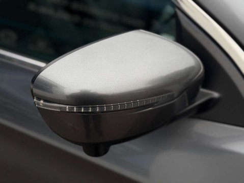 Nissan Qashqai 1.5 dCi Tekna 2WD Euro 5 (s/s) 5dr 22