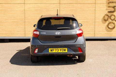 Hyundai i10 MPI PREMIUM 6