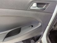Hyundai TUCSON 1.6 Tucson SE Nav GDi 2WD 5dr 45