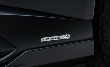 Lamborghini Huracan STERRATO 37