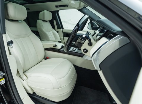 Land Rover Range Rover D350 AUTOBIOGRAPHY LWB 14