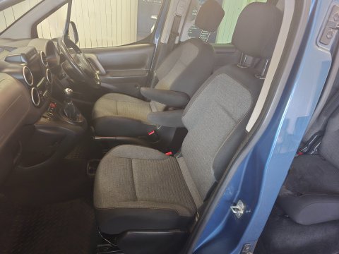 Citroen Berlingo Multispace PURETECH FLAIR S/S 28