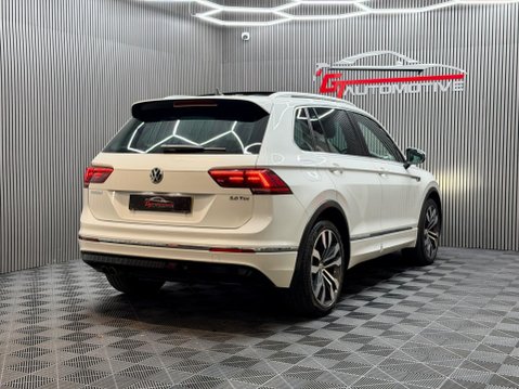 Volkswagen Tiguan 2.0 TDI BlueMotion Tech R-Line Euro 6 (s/s) 5dr 9