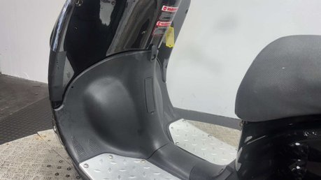 Lexmoto Valencia 2013 8K RUNNING CUSTOM SCOOTER LEARNER SCOOTER 125CC BIKE 7