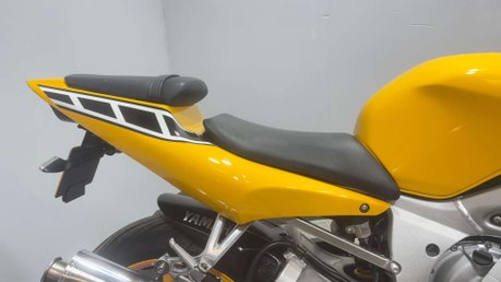 Yamaha R6 YZF 2003 5MT CARBED SPORTS BIKE ONLY 17K RUNNING PROJECT BIKE 30