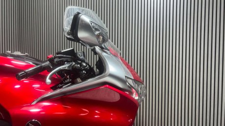 Honda VFR1200F VFR 1200 2014 ONLY 26K LUGGAGE NEW MOT WARRANTY TOURER 34