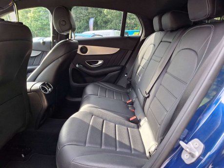 Mercedes-Benz GLC 2.1 GLC 220 D 4Matic AMG Line Auto 4WD 5dr 43