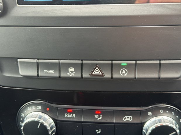 Mercedes-Benz Vito Crew Cab AUTO LWB L2H1 Sport 119 Camera Nav Sensors EURO 6 36