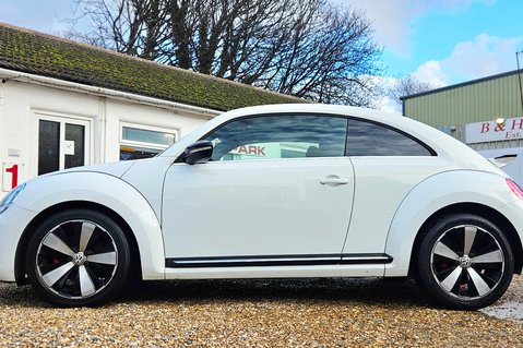 Volkswagen Beetle AUTOMATIC.. 5 SERVICES! CRUISE CONTROL..DAB RADIO..STUNNING CAR! 11
