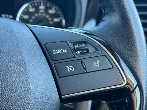 Mitsubishi Outlander DI-D 3 37