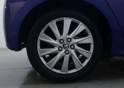 Toyota Yaris 1.5 Yaris Icon HEV CVT 5dr 16