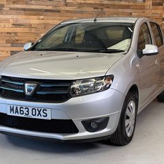 Dacia Sandero 1.5 dCi Laureate Hatchback 5dr Diesel Manual Euro 5 (90 ps) 1