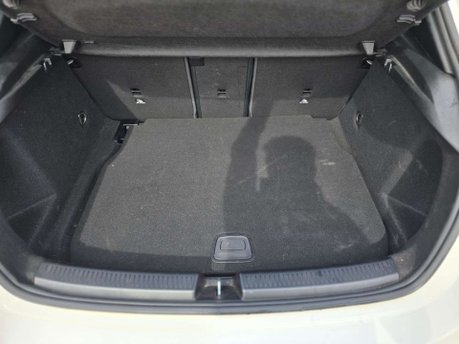 Mercedes-Benz A Class 1.3 A180 SE Hatchback 5dr Petrol 7G-DCT Euro 6 (s/s) (136 ps) 8