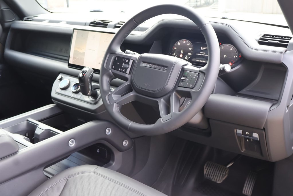 Land Rover Defender 90 DEMO  HARD TOP 350  X-DYNAMIC HSE s 20k spend inc genuine rear seat   23