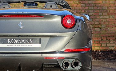 Ferrari California T 12