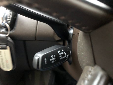 Audi A4 2.0 TDI SE TECHNIK Saloon Automatic 1 private owner with FSH 27