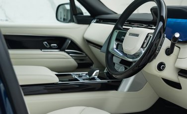 Land Rover Range Rover D350 AUTOBIOGRAPHY 13