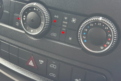 Mercedes-Benz Sprinter 319 V6 Cdi Lwb Hr Panel Van - Twin Side Doors / Air Con / Rear Camera 21