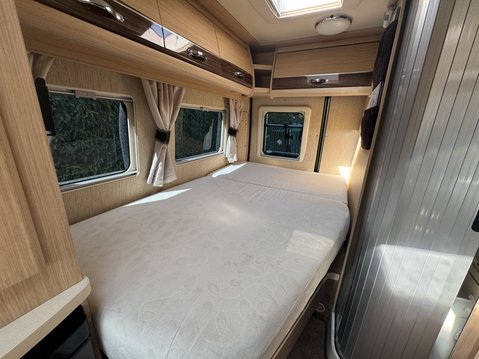 Auto-Sleepers Kingham 2 Berth|2 Belts|French Bed|Shower|Toilet|Wifi Capability|Vanlux 17