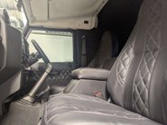 Land Rover Defender 2.2 Defender 90 Hard Top TD 4WD 5dr 39