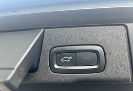 Volvo XC60 T5 R-DESIGN AWD PETROL AUTO 36