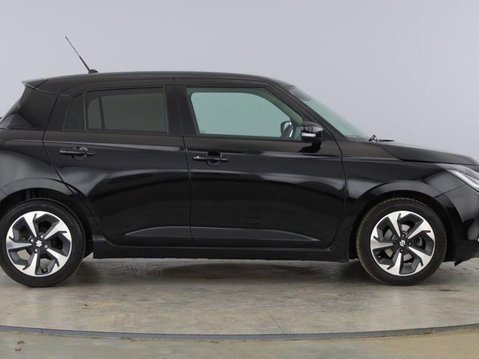 Suzuki Swift ULTRA 6