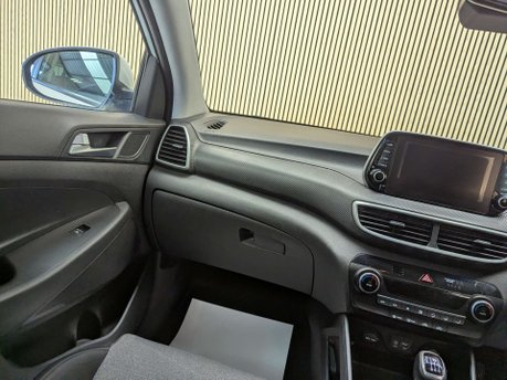 Hyundai TUCSON 1.6 Tucson SE Nav GDi 2WD 5dr 52