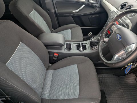 Ford Galaxy 1.6 TDCi Zetec Euro 5 (s/s) 5dr 8