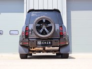 Land Rover Defender 110 2023 D300 HARD TOP X-DYNAMIC  5
